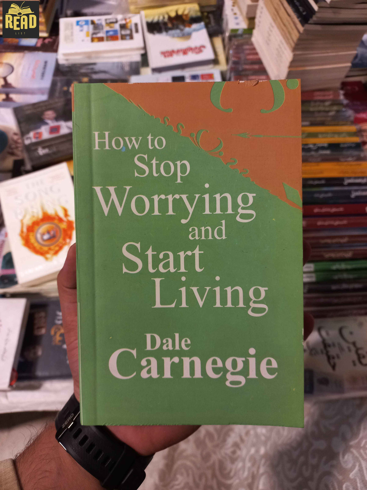 How to Stop Worrying and Start Living by Dale Carnegie English book front cover