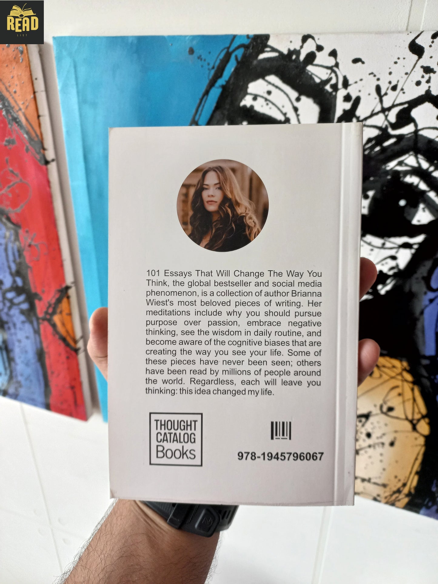 Back cover of 101 Essays That Will Change The Way You Think by Brianna Wiest, a bestselling self-help and personal development book.