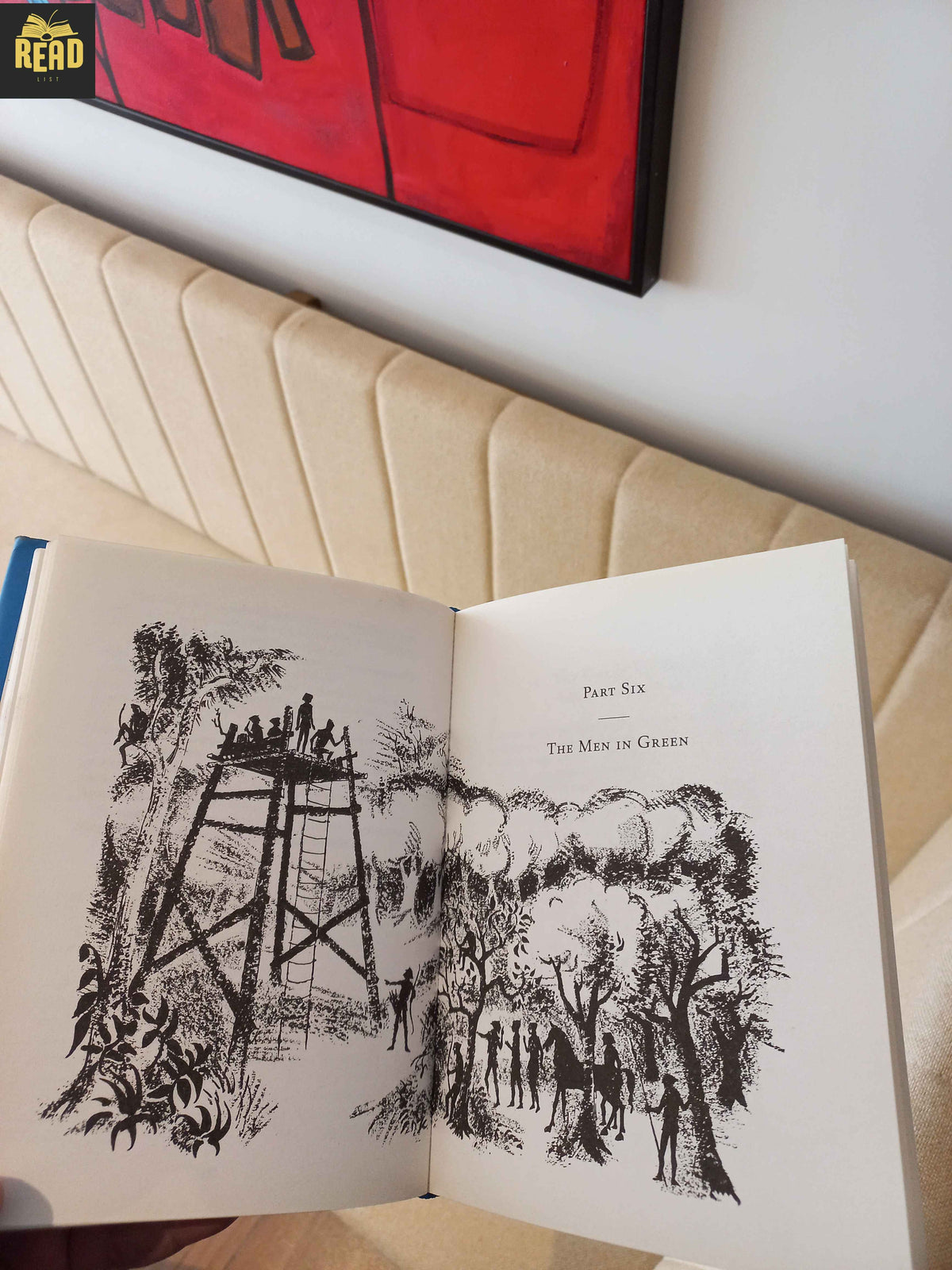 Inside pages of The Secrets of the Wild Wood by Tonke Dragt