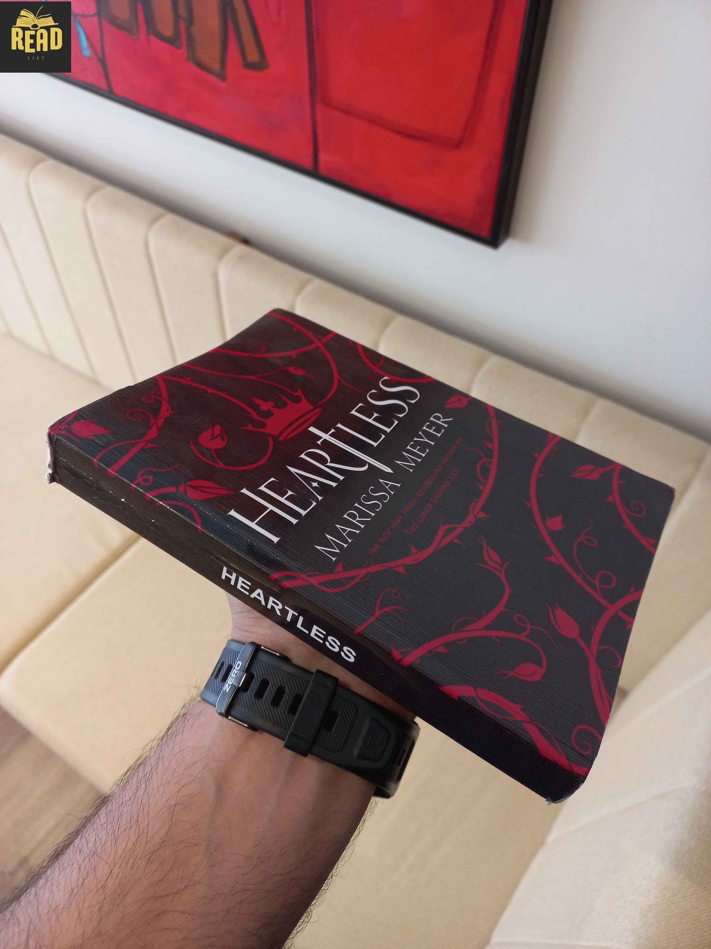 Heartless by Marissa Meyer book spine
