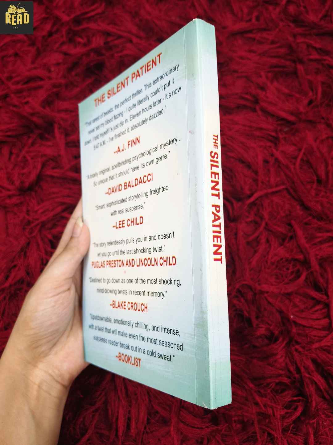 The Silent Patient by Alex Michaelides book spine