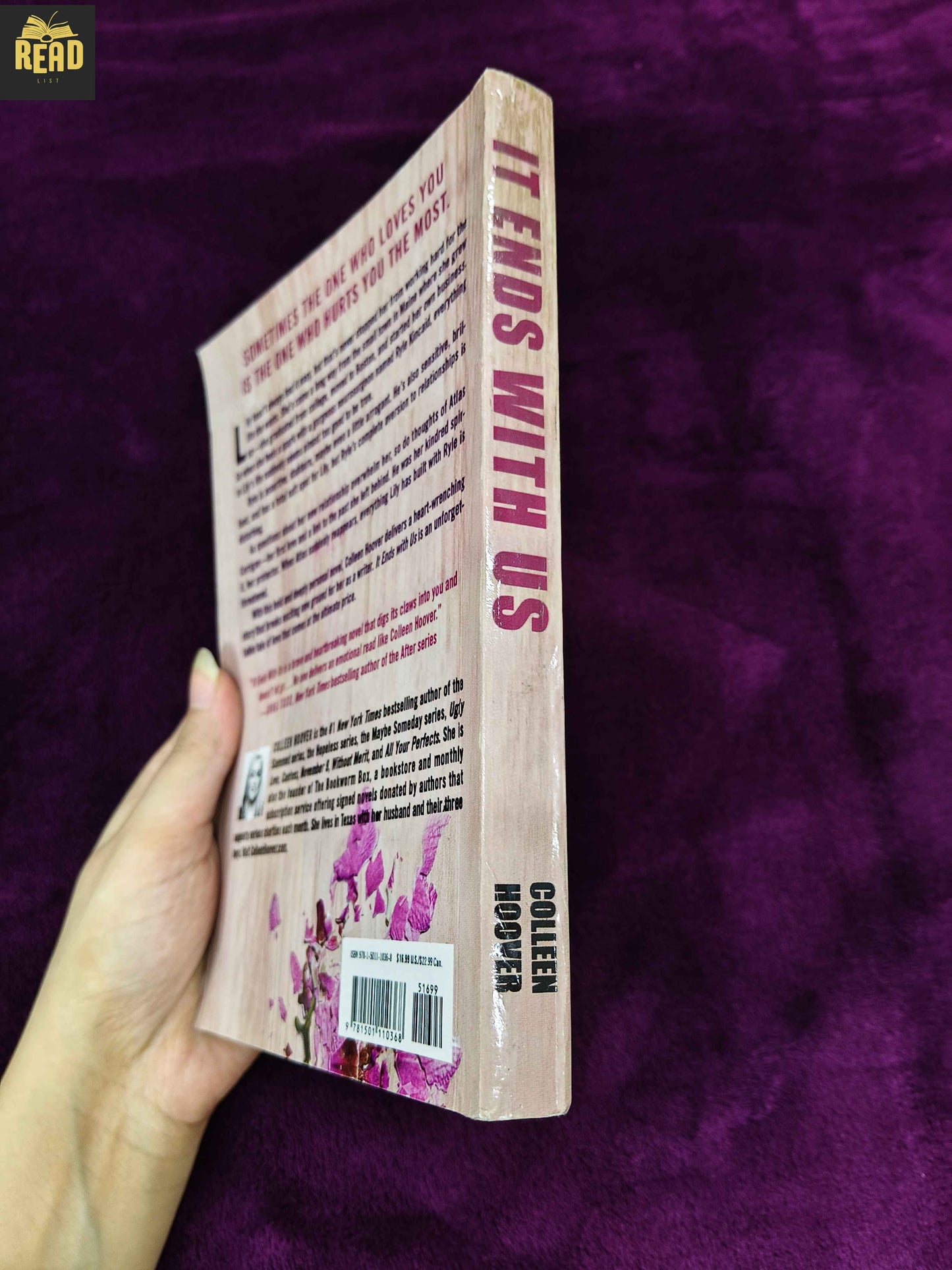 It Ends with Us by Colleen Hoover romance novel spine