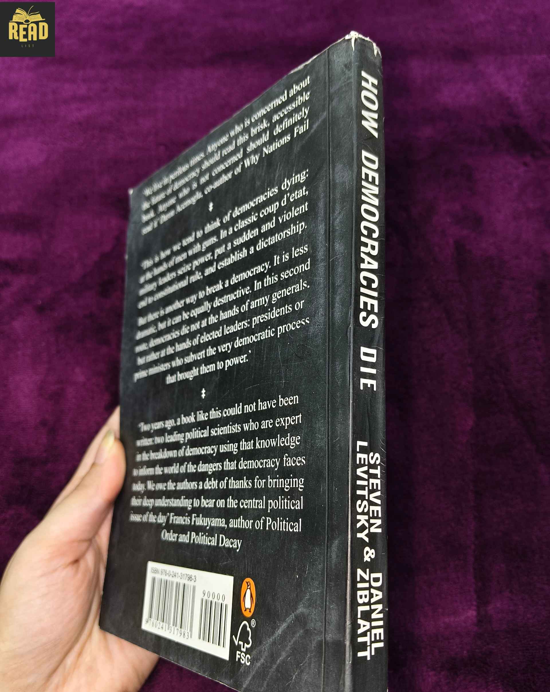 How Democracies Die by Steven Levitsky and Daniel Ziblatt book spine