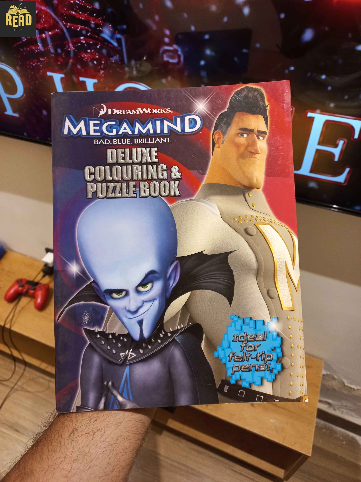 DreamWorks Megamind Deluxe Colouring and Puzzle Book for kids