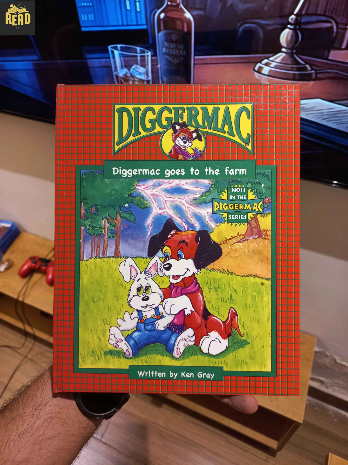Digger Mac Goes to the Farm by Ken Gray children’s book front cover