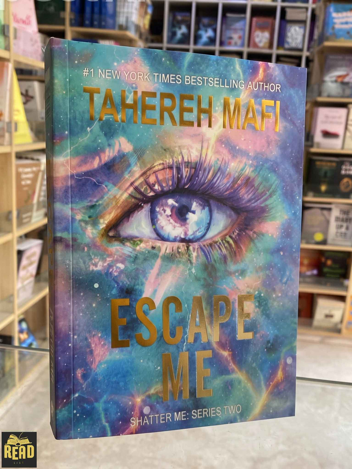 Escape Me by Tahereh Mafi Shatter Me The New Republic Book 3 English novel front cover
