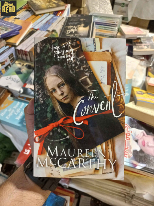 The Convent by Maureen McCarthy English novel front cover